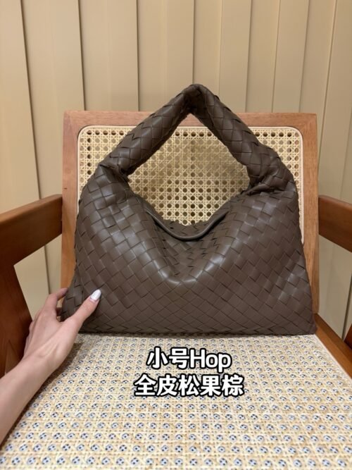 Jing Factory Small Hop 763966 Pine cone brown Size 41*7*16cm